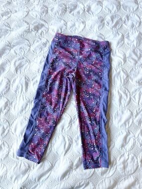 Tea Collection Girls 10 Purple Floral Cropped Leggings Athleticwear Athleisure